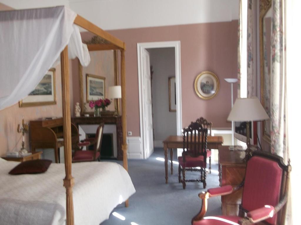 Chateau-Hotel De Nieuil Eksteriør billede